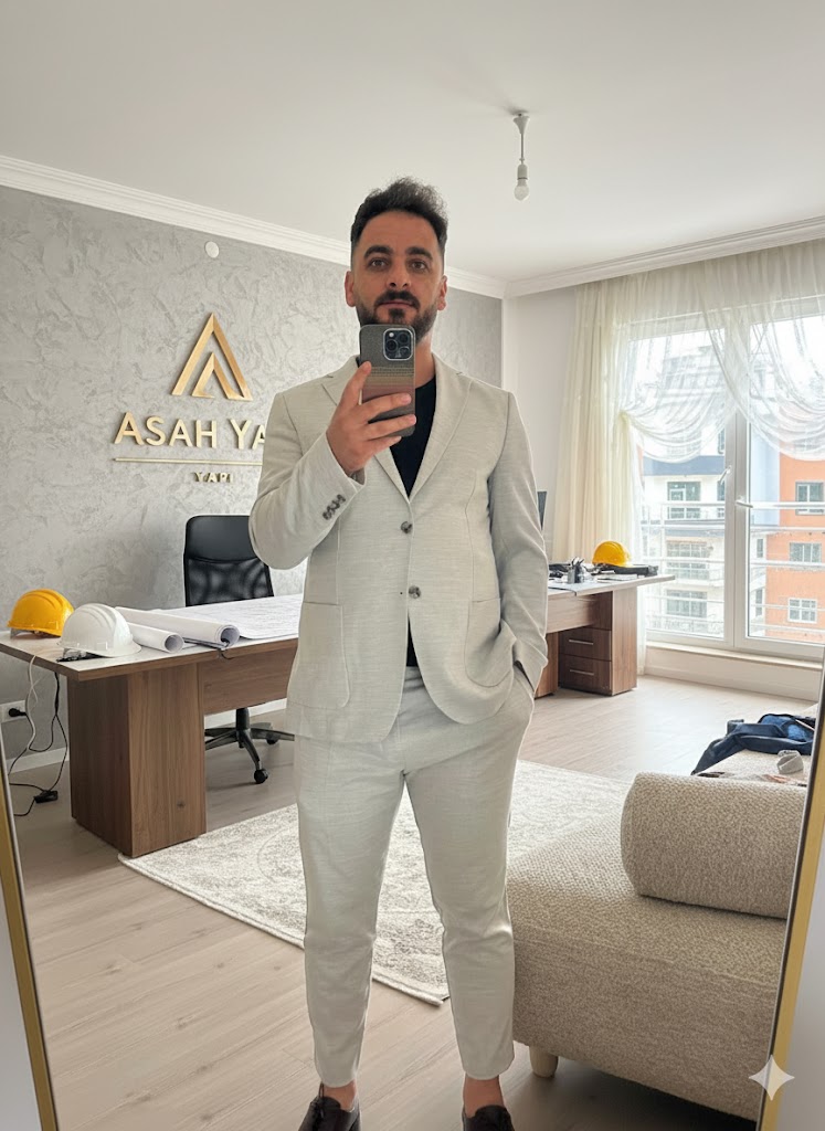 Sedat Çelikhası - Kurucu